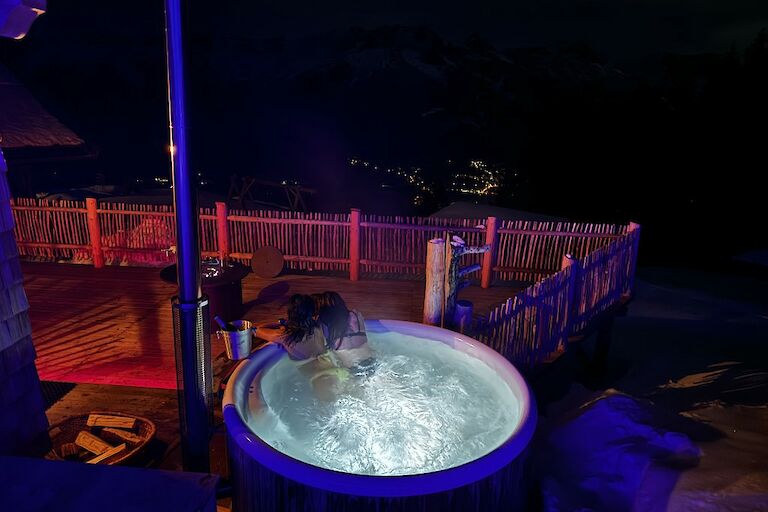 HotTube mit Aussicht - Berggasthof Biberg